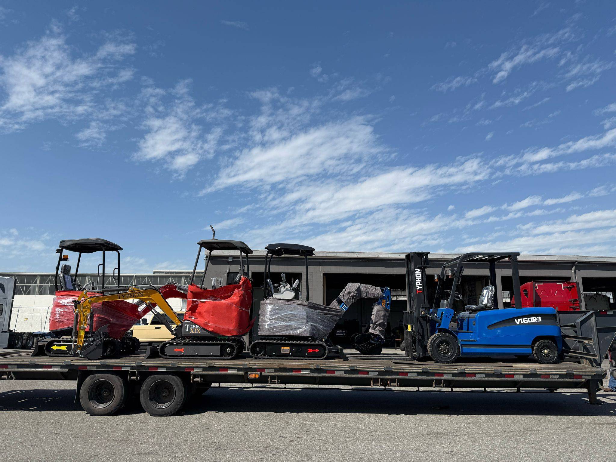 10 Must Have Features in Mini Excavators for Sale